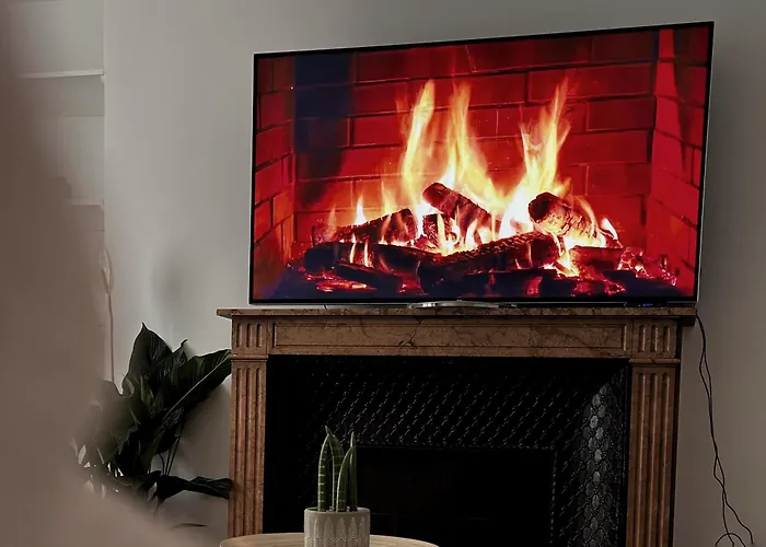 Chic 16, Proche Tour Eiffel Париж