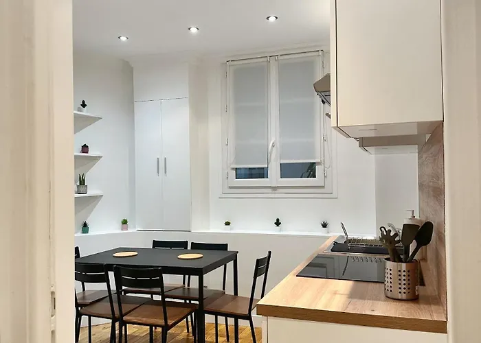 Апартаменты Chic 16, Proche Tour Eiffel *